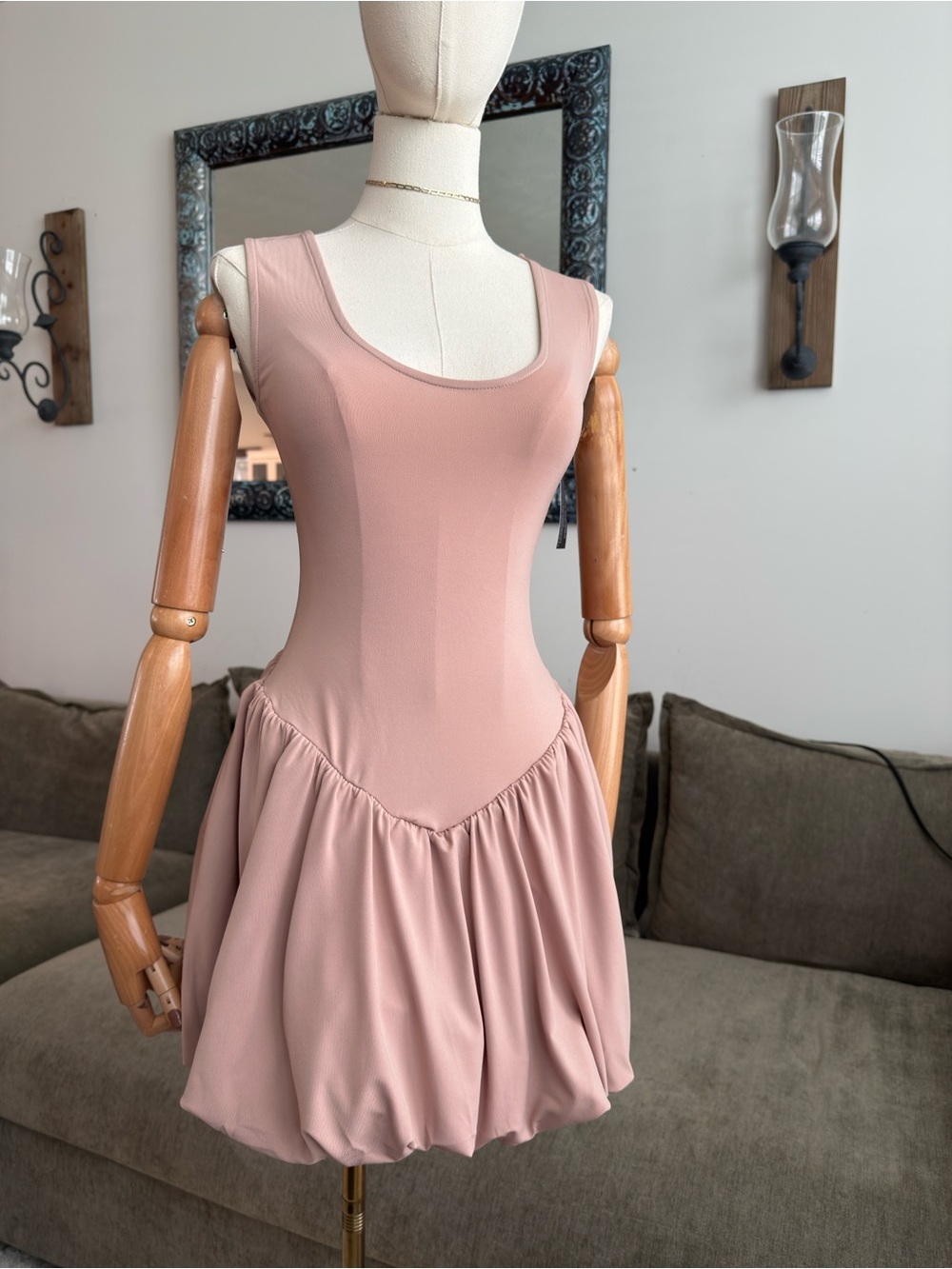 WeWoreWhat Deep V Waist Bubble Mini Dress in Blush/Pink | Size S - Picture 12 of 14